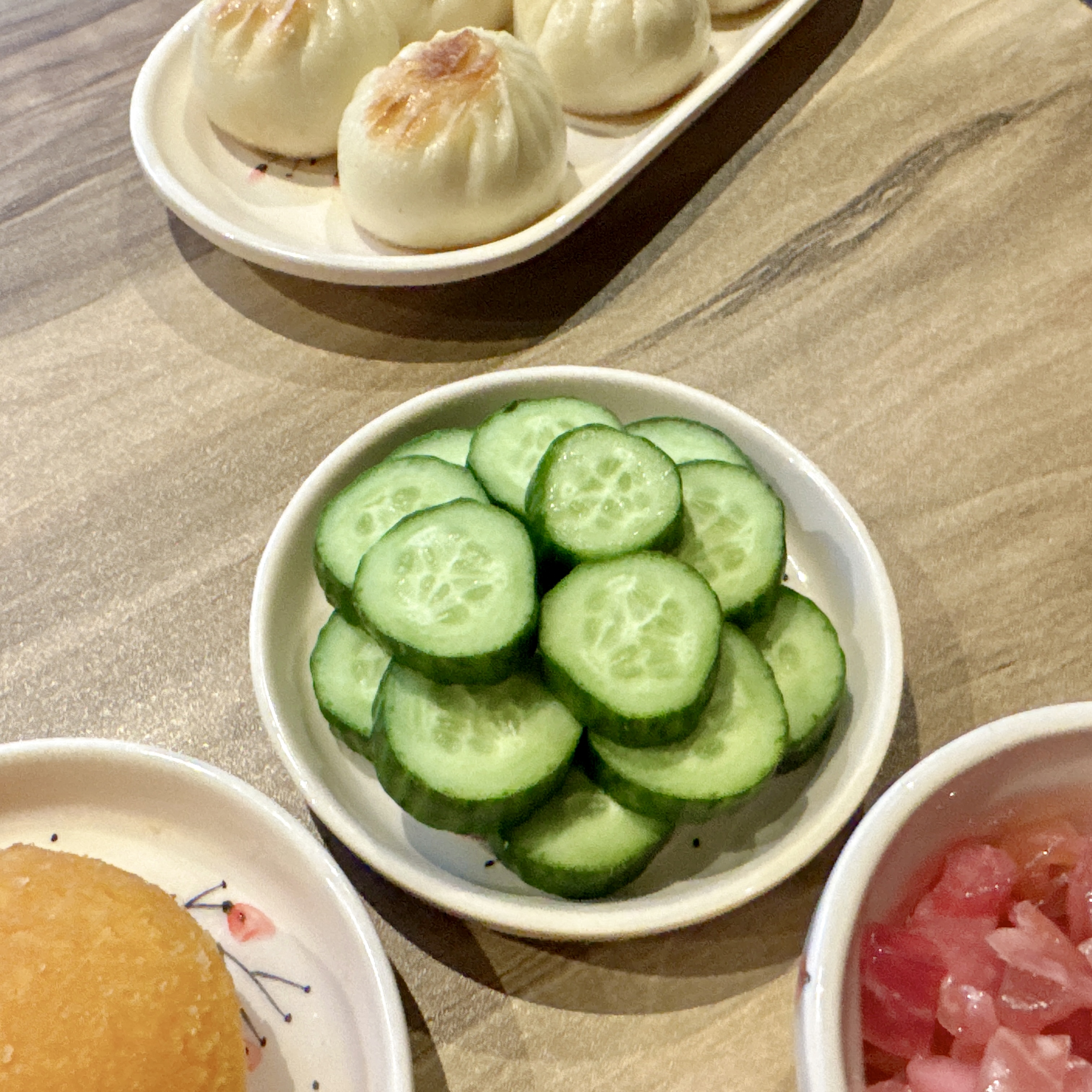 214.خیار تازه