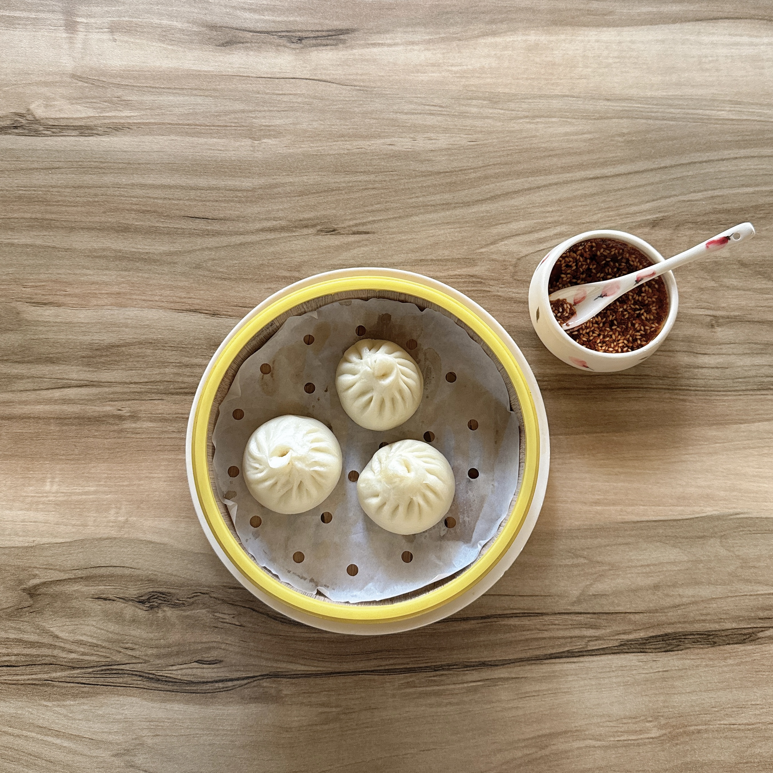 241. Xiao Long Bao  (Beef-stuffed) _ (3 pcs)