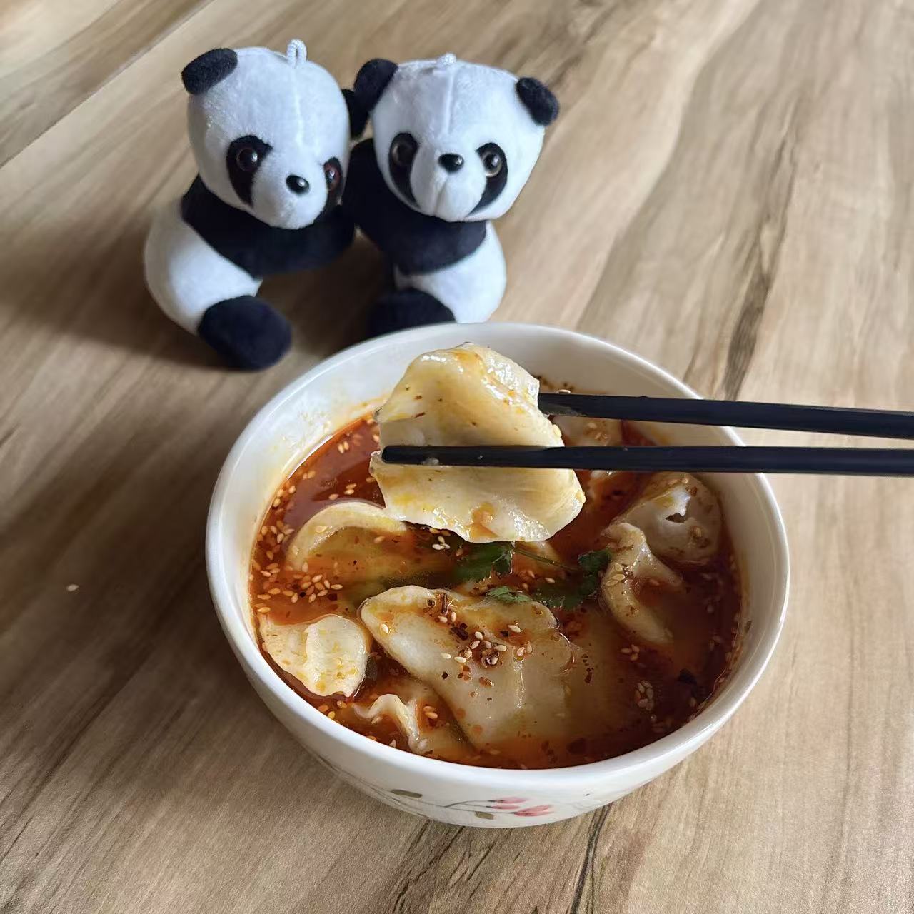 244. Hot & Sour Soup Dumplings (Wanton Soup) (12 pcs)