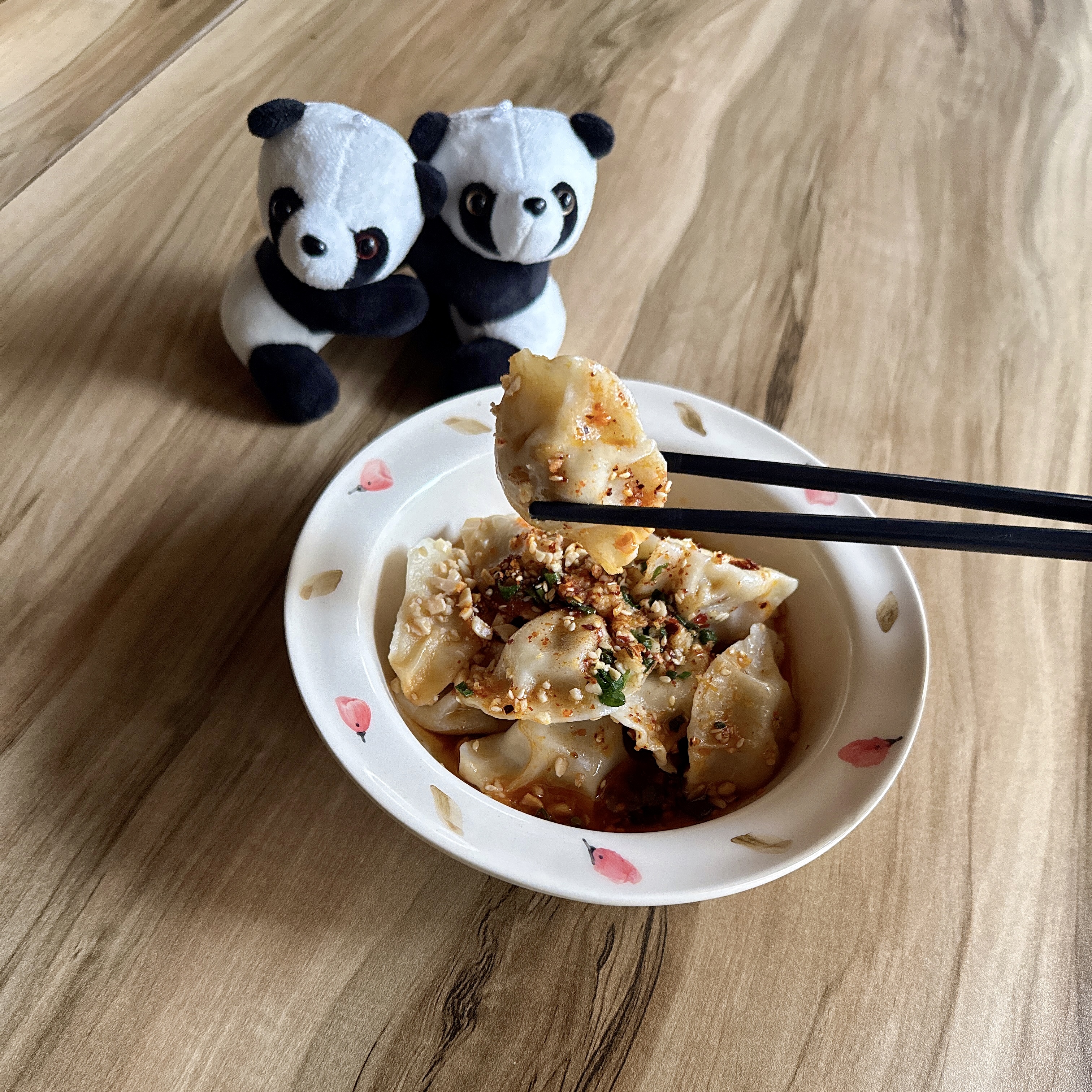 243. ( Sizzling Dumplings (12 pcs